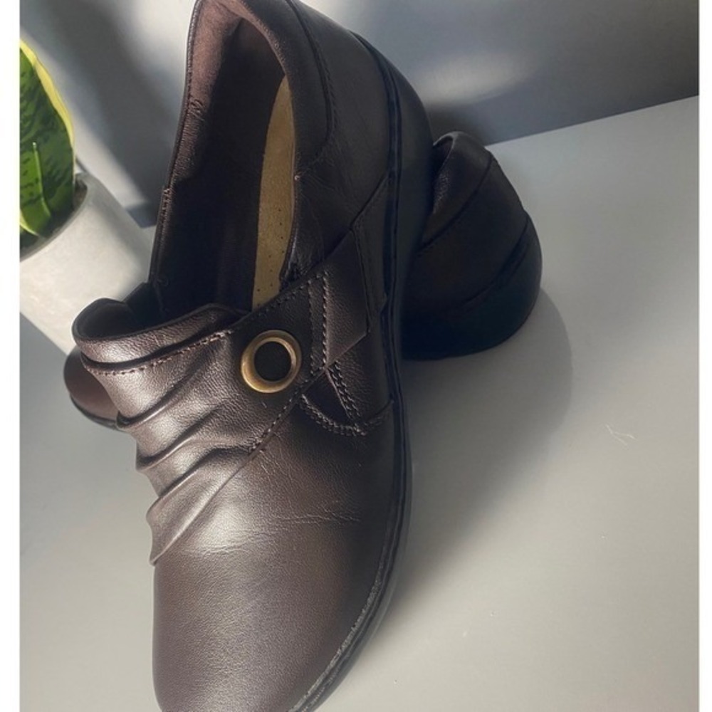 Clarks Collection Brown Leather Pleated Slip On Loafers Shoes 7W 26179585 - Picture 4 of 6